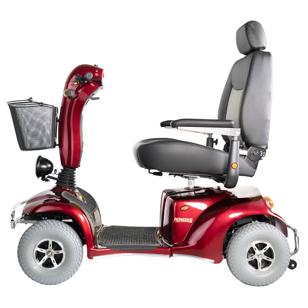 Example: Merits Pioneer 10 Heavy Duty Bariatric 4 Wheel Mobility Scooter S341
